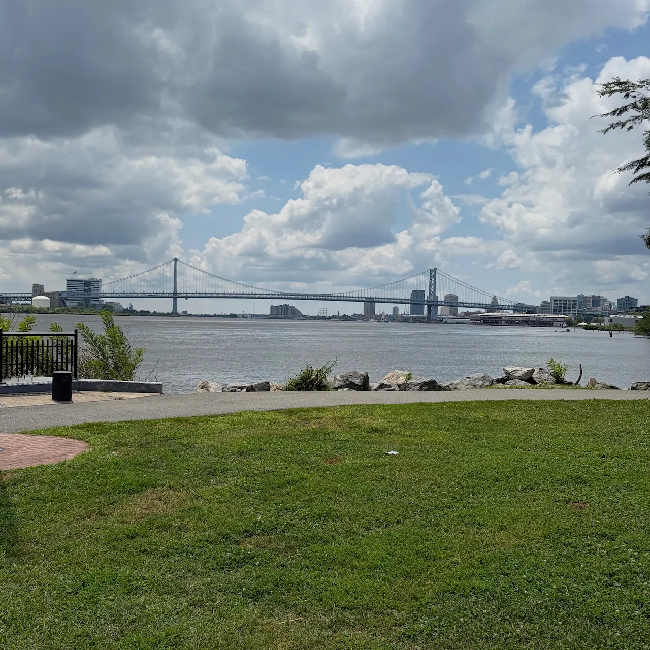 Penn Treaty Park photo by Leigh Michael Forrest